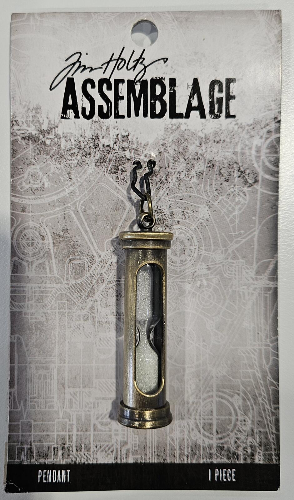 THA20075 Tim Holtz Assemblage Hourglass Pendant