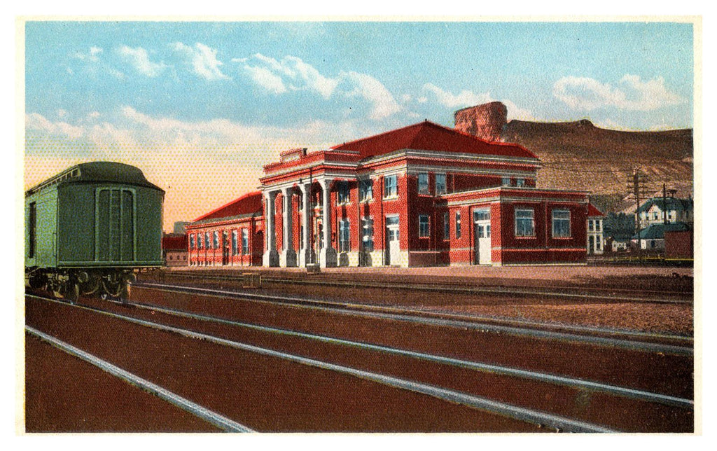 Vintage Linen Postcard Railroad Depot Green River Wyoming De Wit Bros