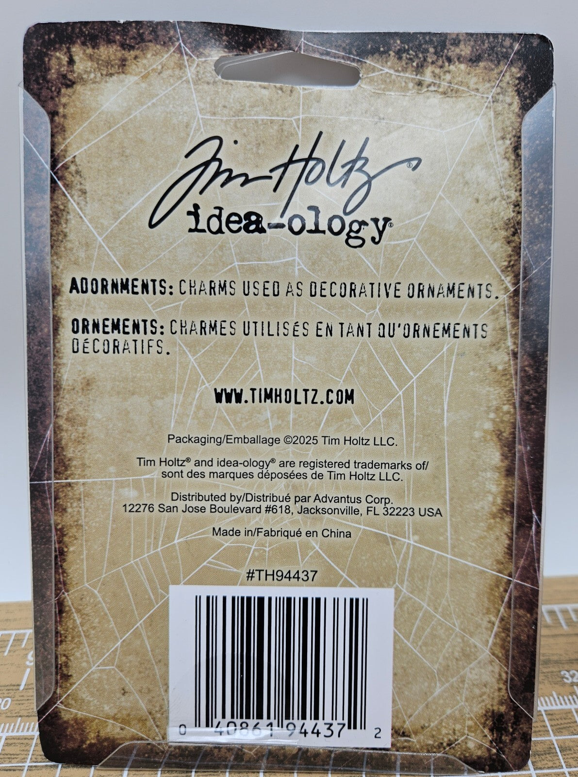 TH94437 Tim Holtz idea-ology Halloween Adornments 12-Piece Metal Embellishment